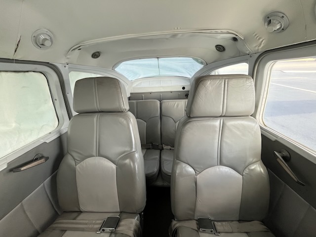 N3120R-interior